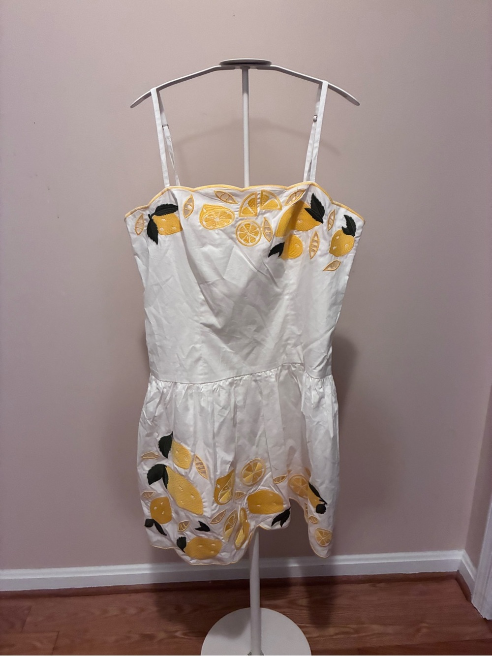 NWT Corey Lynn Calter White Dress with Yellow Lemon Motif Medium